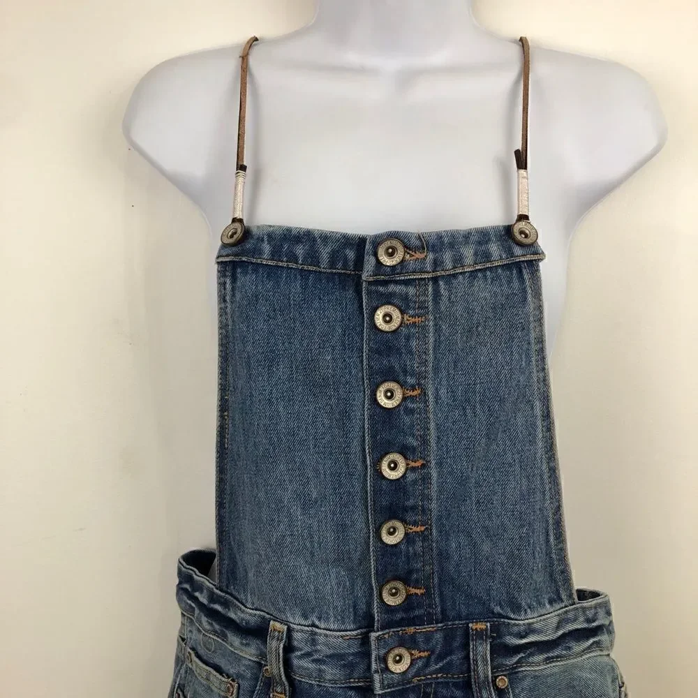 Forever 21 Distressed Size 24 Jean Short Bibs!